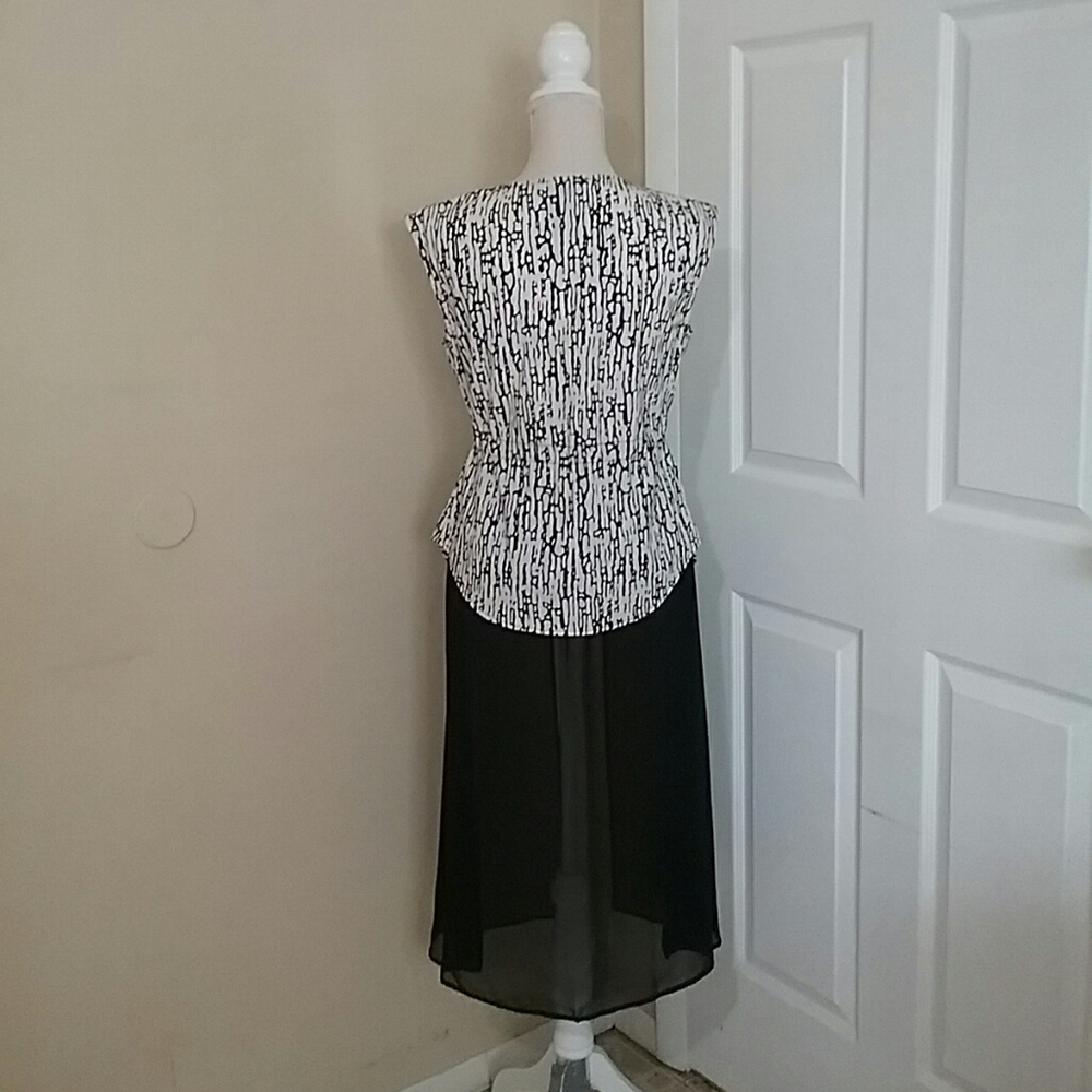 Alberto Makali Black & White Tie Front Long Vest Dress - Picture 4 of 5
